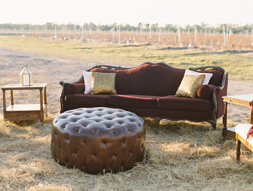 burgundy lounge furniture ideas