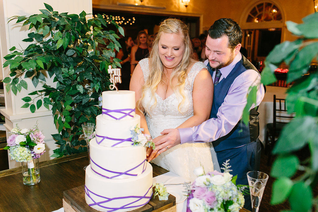 purple wedding cake ideas