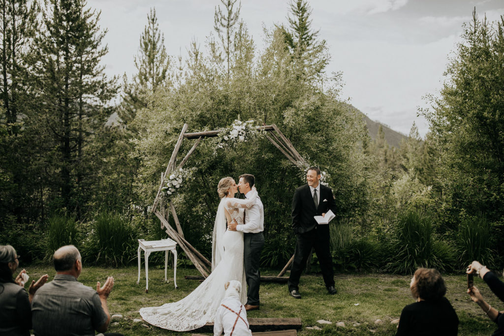 Glacier Park Weddings at Great Northern Resort